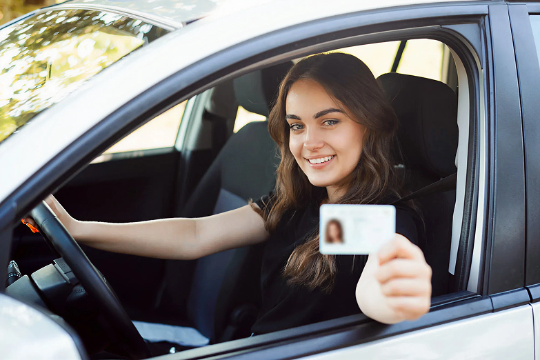 Ley Uber 2025: ¿Qué exige la normativa y cómo obtener la licencia de conducir profesional A2?